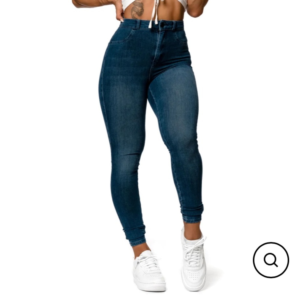 NWT Fit jeans 360 V2 HIGH WAISTED
AZURE BLUE